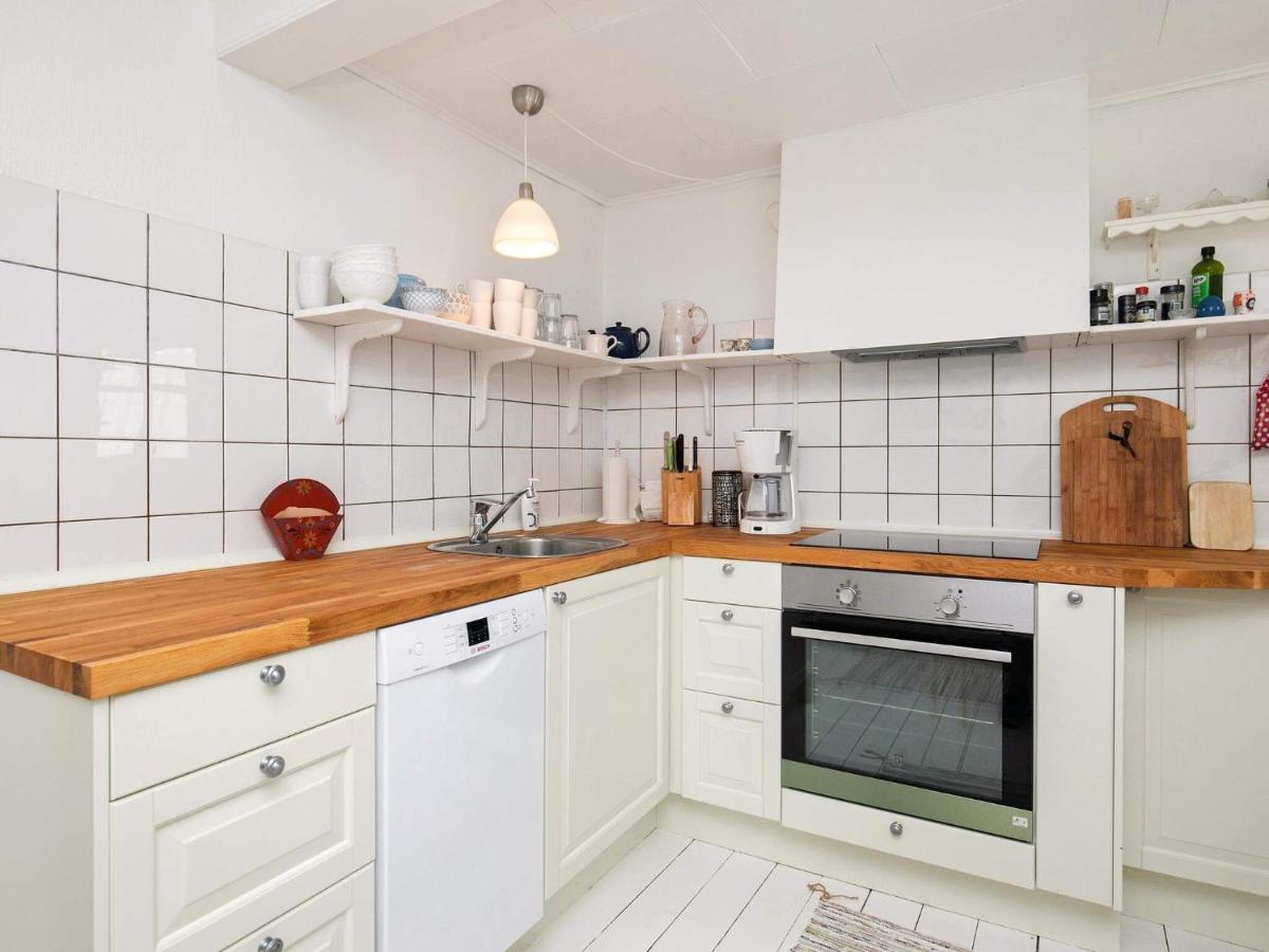 4 Person Holiday Home In 马斯塔尔 外观 照片